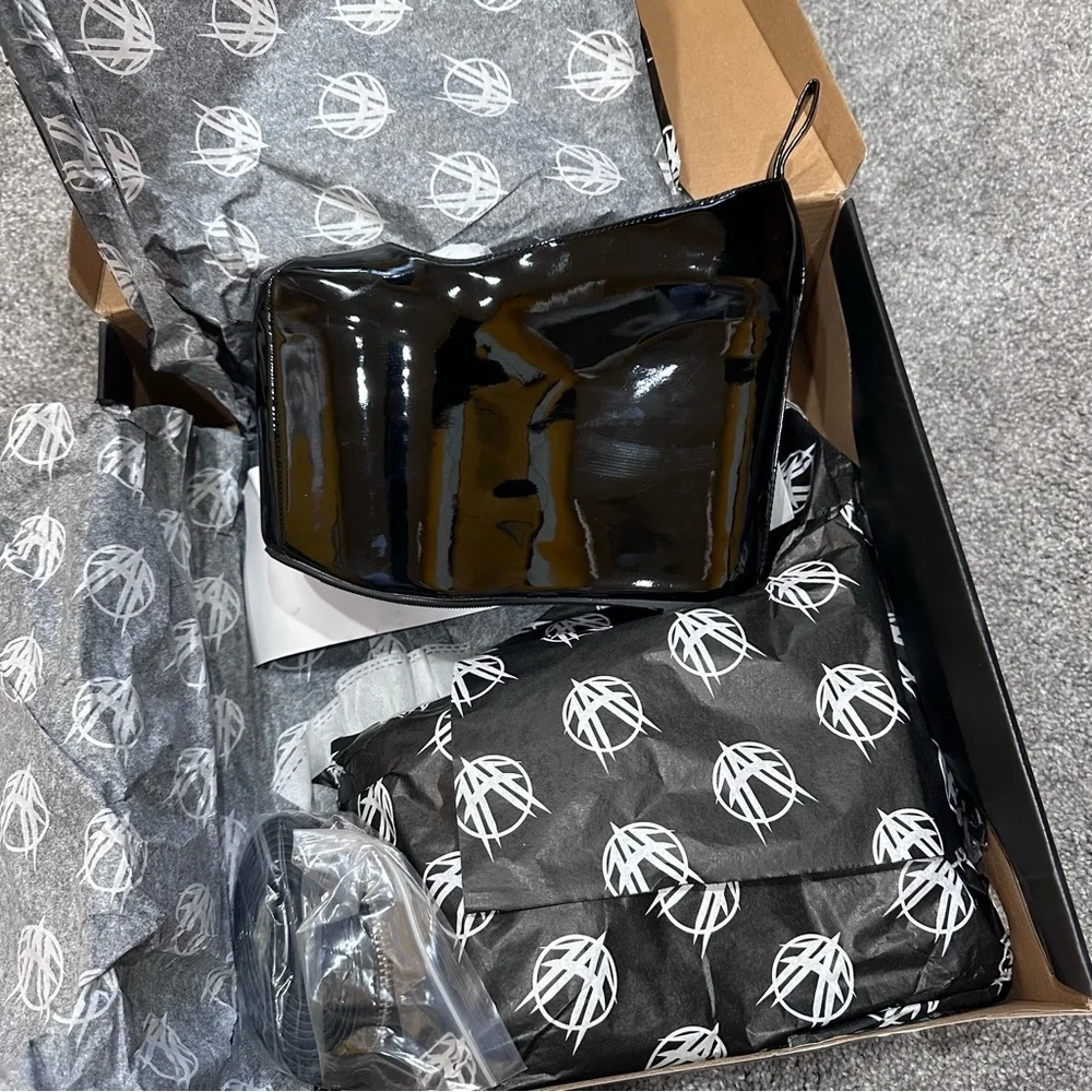 NiB YRU Zip It Platforms